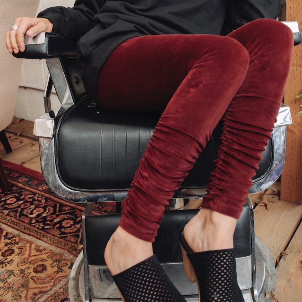 Una Pluma velvet ruched organic cotton leggings! Olive color small! So cute!
